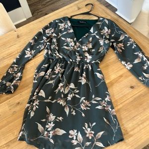 Green floral dress size small